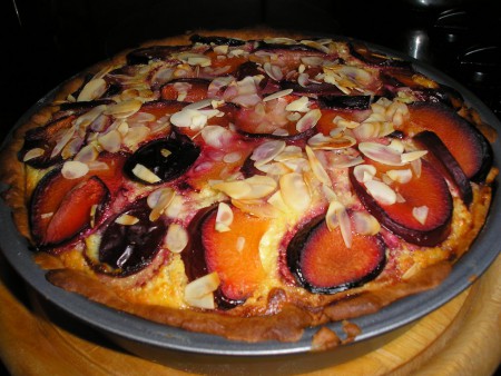 Szilvás sült túrótorta.